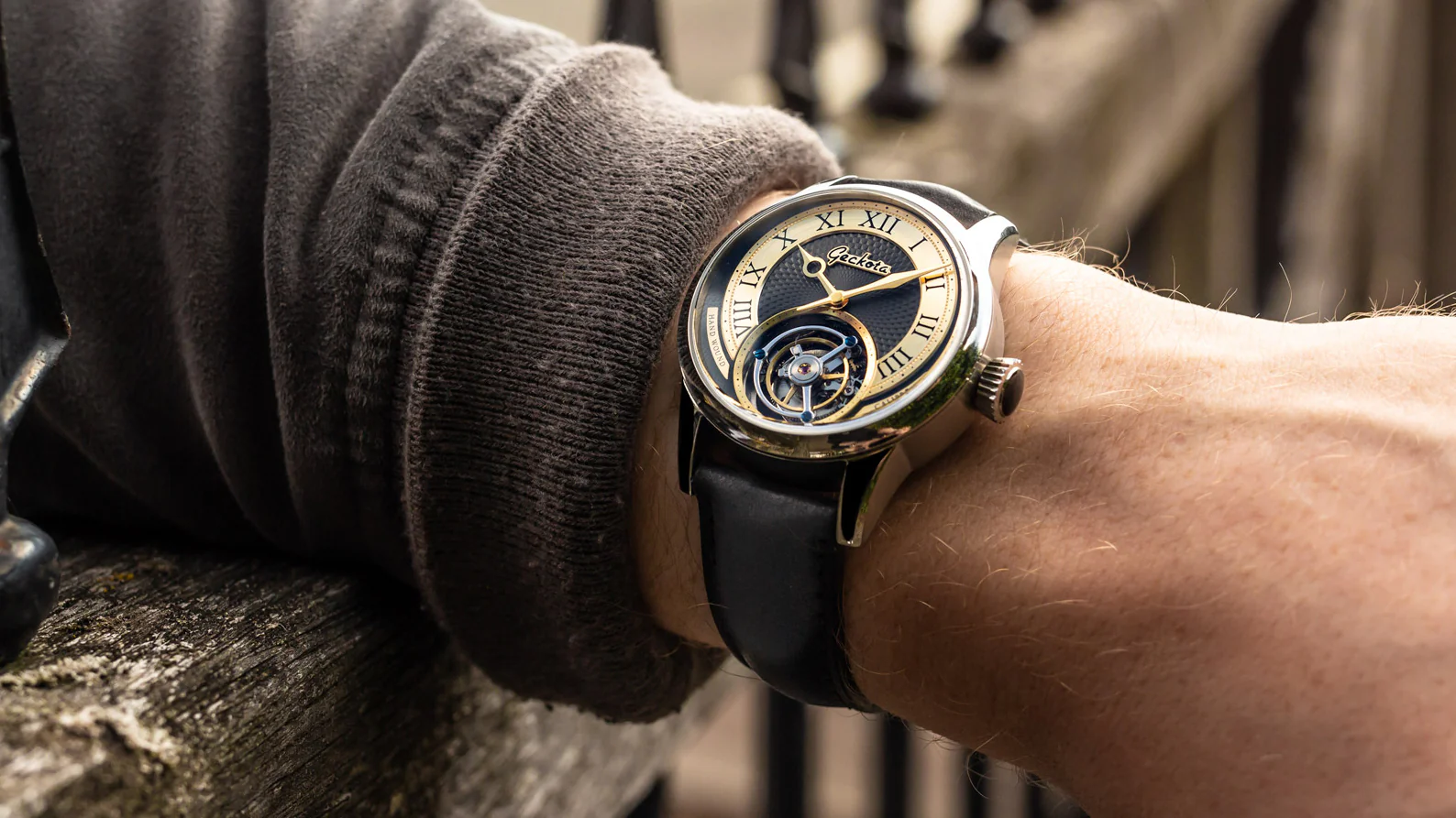 Cách tìm nơi mua đồng hồ tourbillon chất lượng với giá tốt nhất trong năm 2025