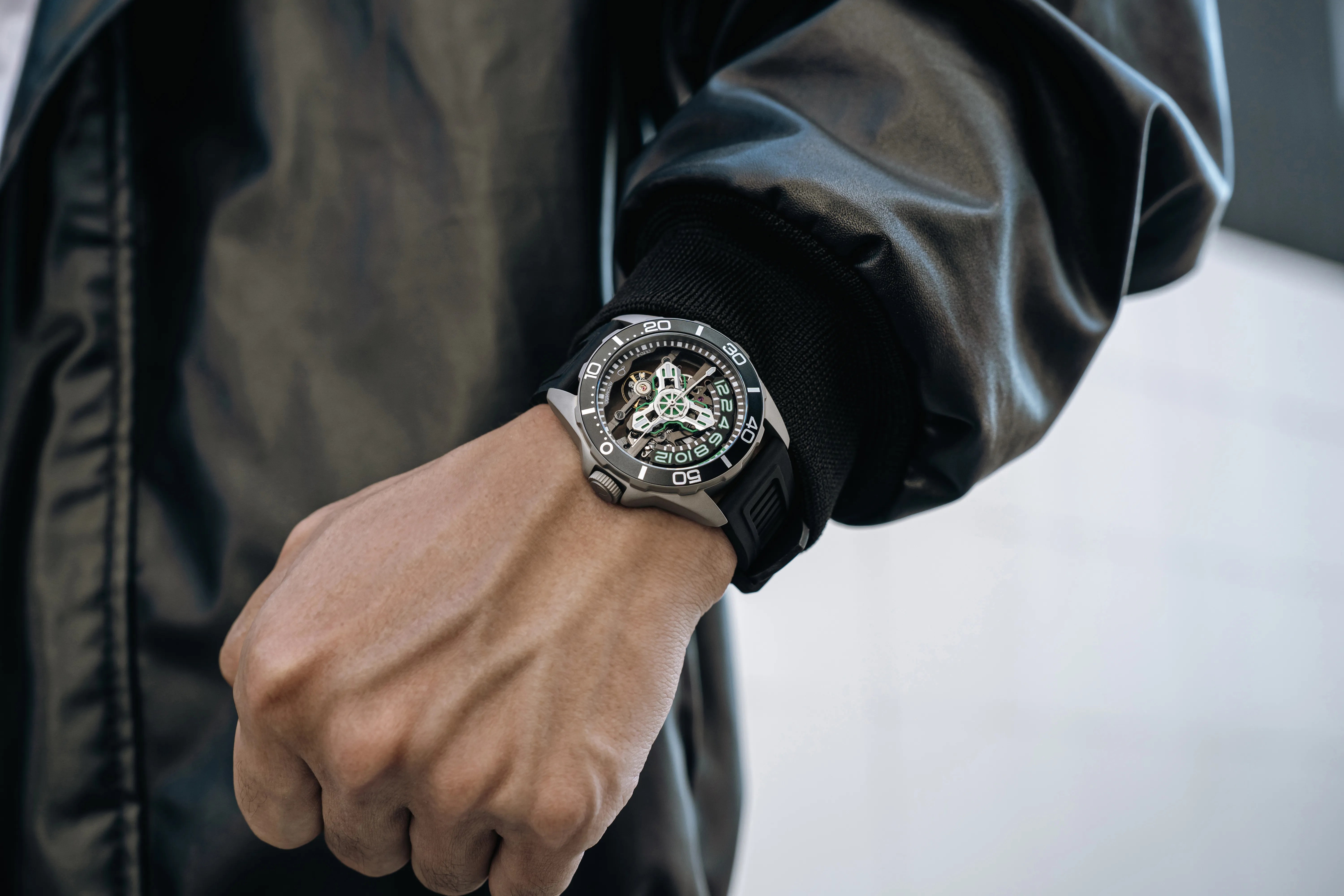 OLTO-8 TIDE X Diving Automatic Neon Green - L’ORE Watch