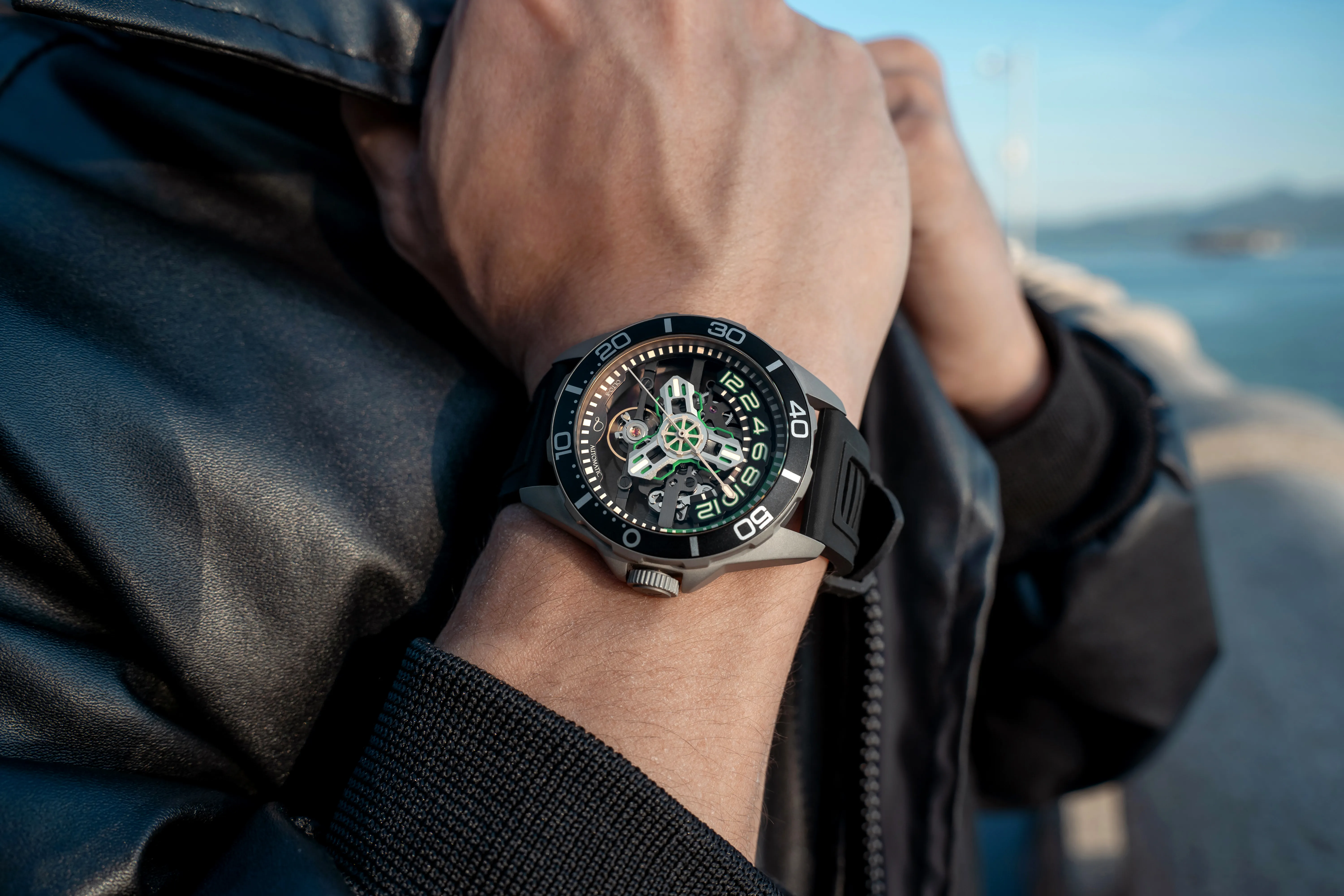 OLTO-8 TIDE X Diving Automatic Neon Green - L’ORE Watch