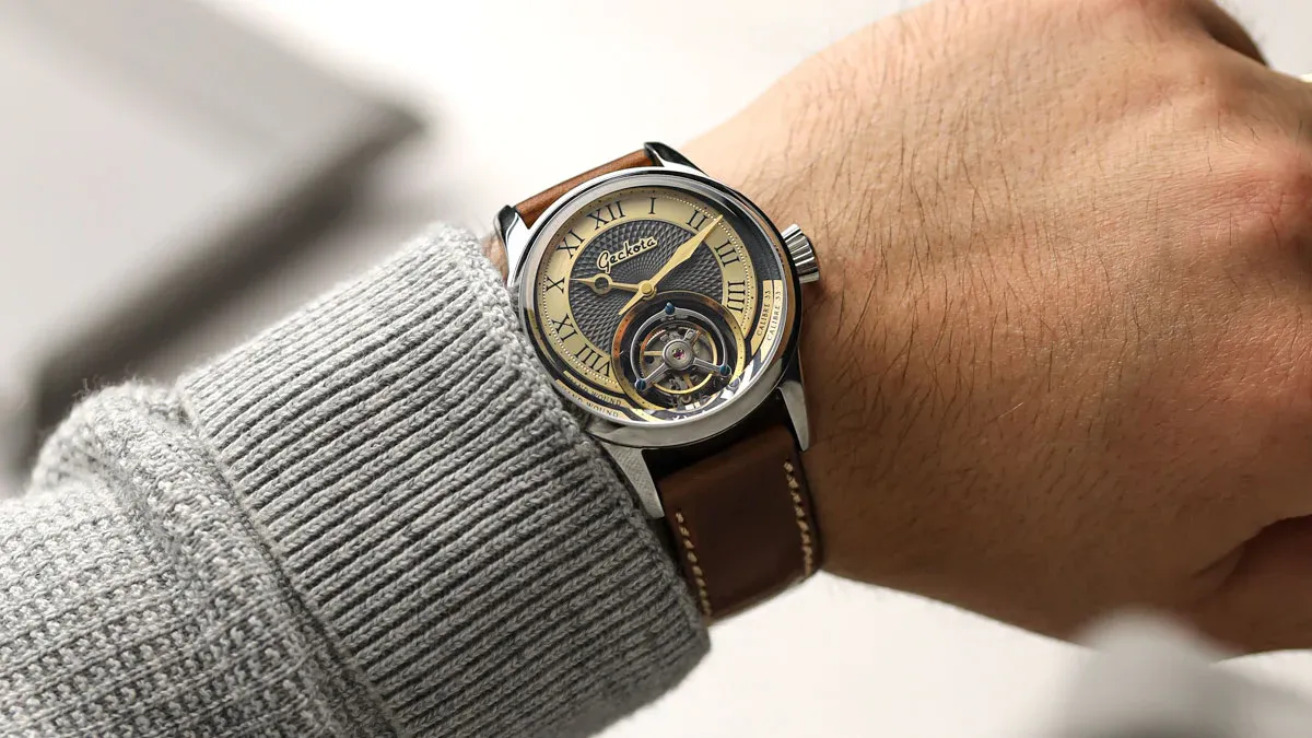 Kinh nghiệm mua được tourbillon chính hãng giá tốt