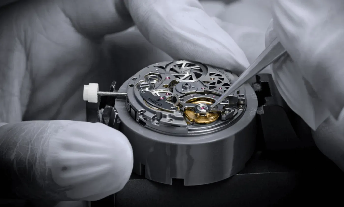 Hướng dẫn A–Z cách bảo dưỡng đồng hồ tourbillon đúng chuẩn