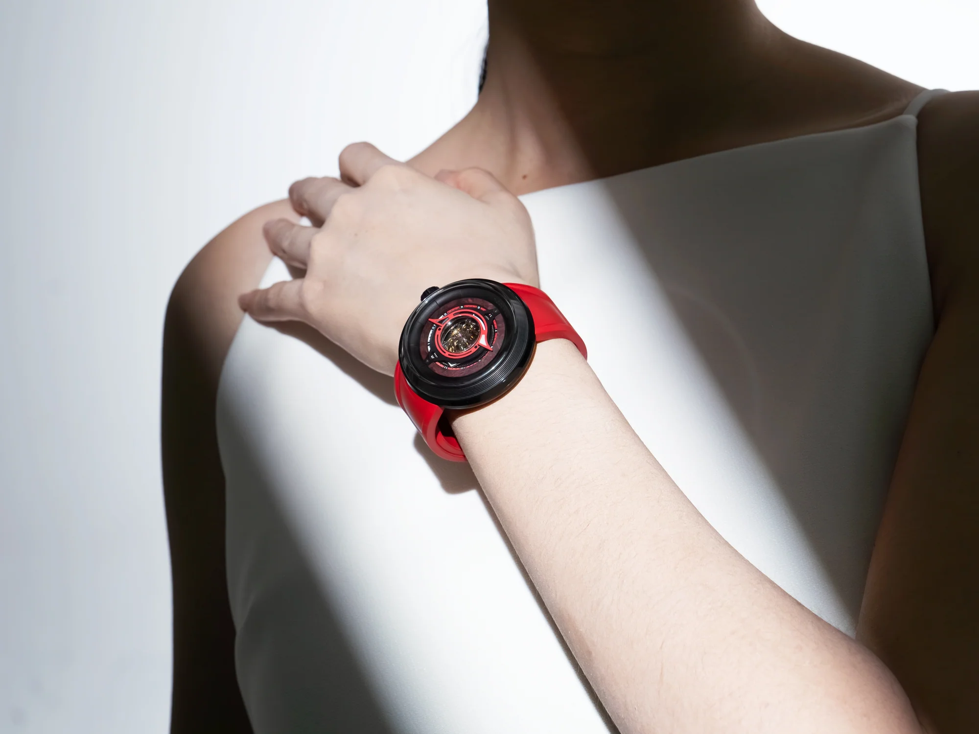 Black Hole Avant Series có đáng giá? Góc nhìn thực chiến của dân chơi tourbillon