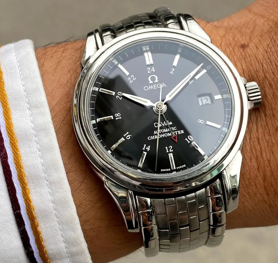 Omega nổi bật với bộ máy Co-Axial Chronometer đảm bảo độ chính xác cao
