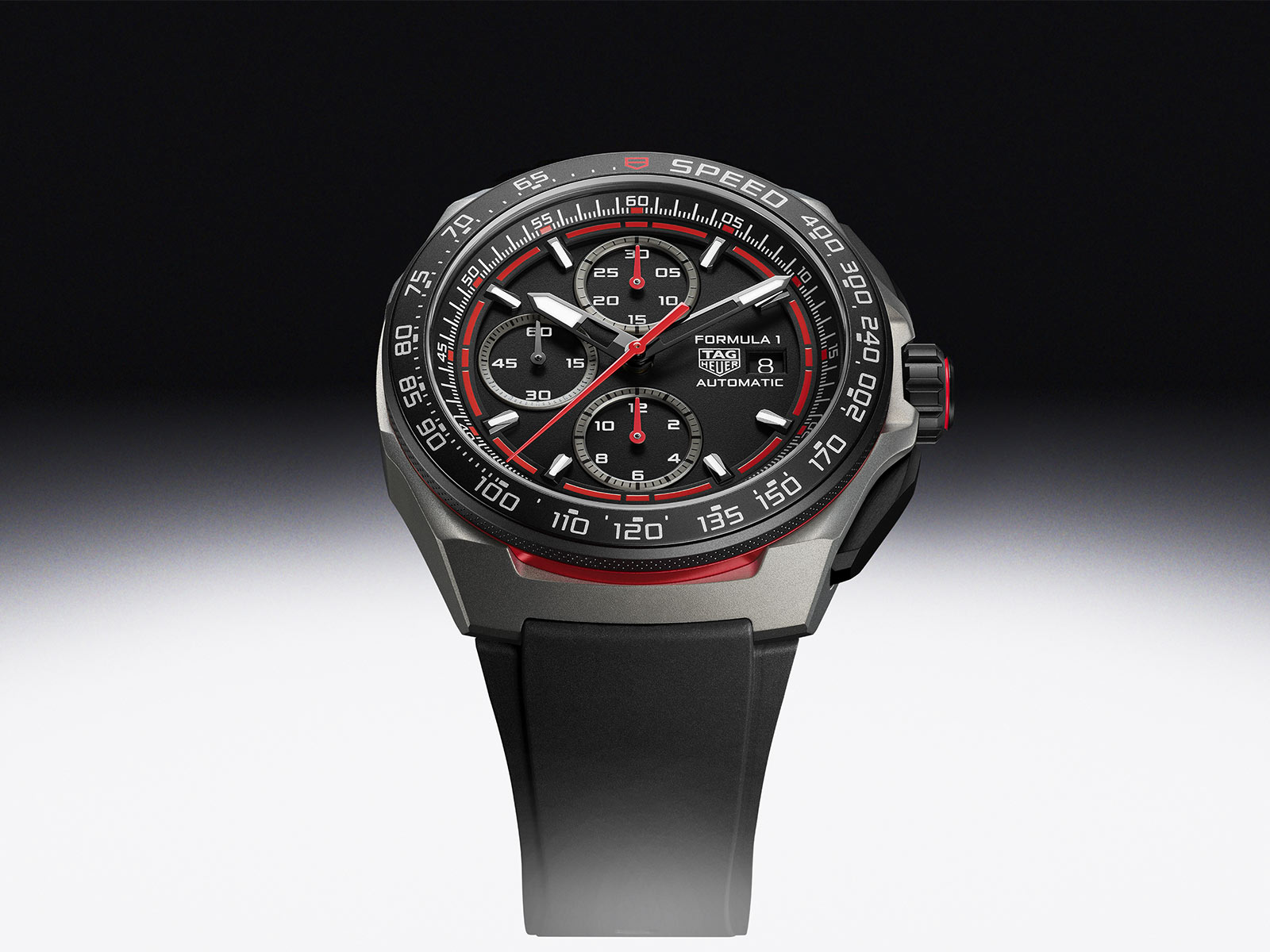 Tag Heuer mang vẻ đẹp mạnh mẽ và hiện đại