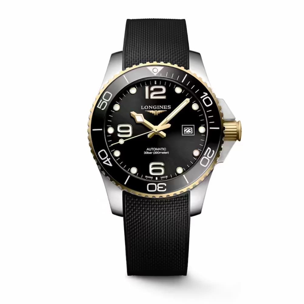 G-Shock chống sốc, chống nước 200m và thiết kế bền bỉ, phù hợp cho thể thao và phiêu lưu ngoài trời