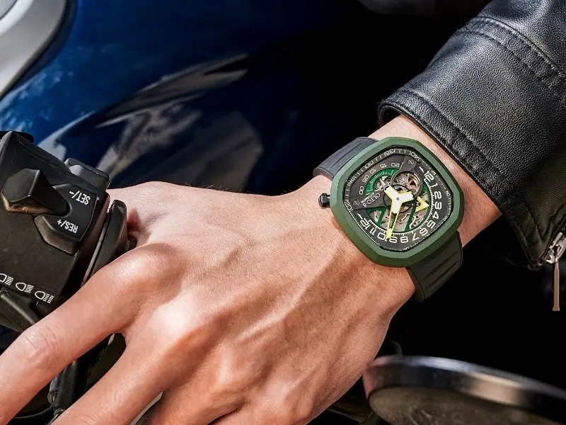 OLTO-8 INFINITY II có thiết kế Motors-Sport độc bản