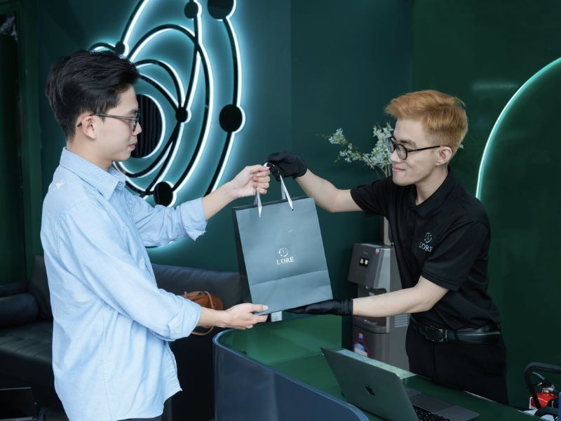 Mua Peacock Black Hole tại L’ORE Watch chất lượng, chính hãng