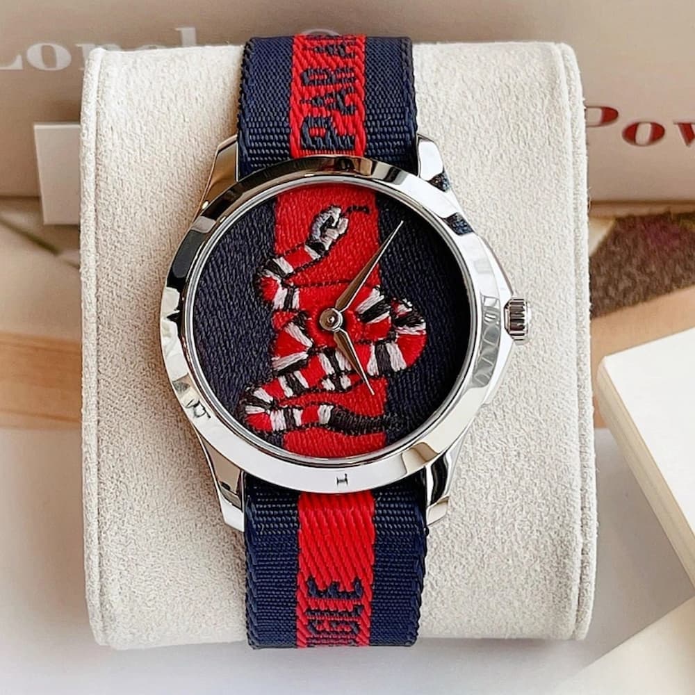 G-Timeless nổi bật với họa tiết biểu tượng đặc trưng Gucci