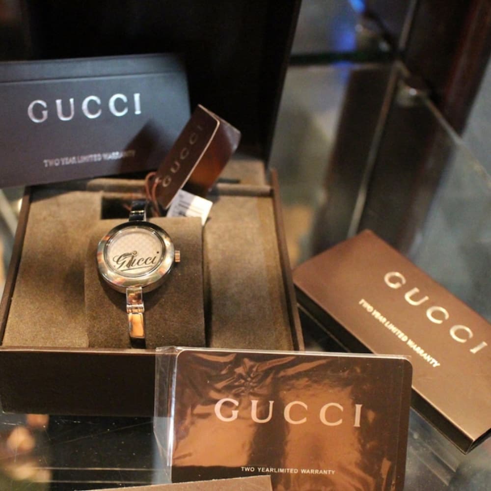Hộp Gucci chính hãng in logo rõ nét, thiết kế cao cấp