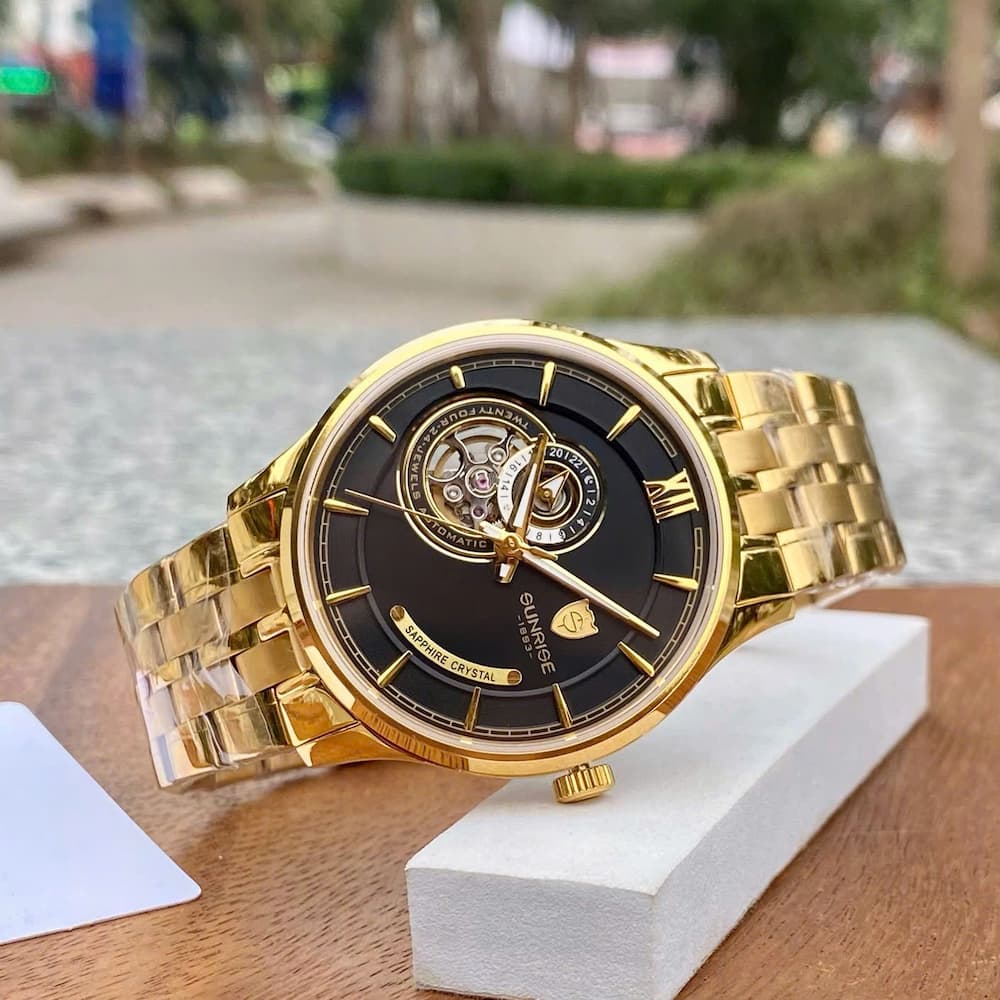 Sunrise 7002SC tinh tế đến từng chi tiết